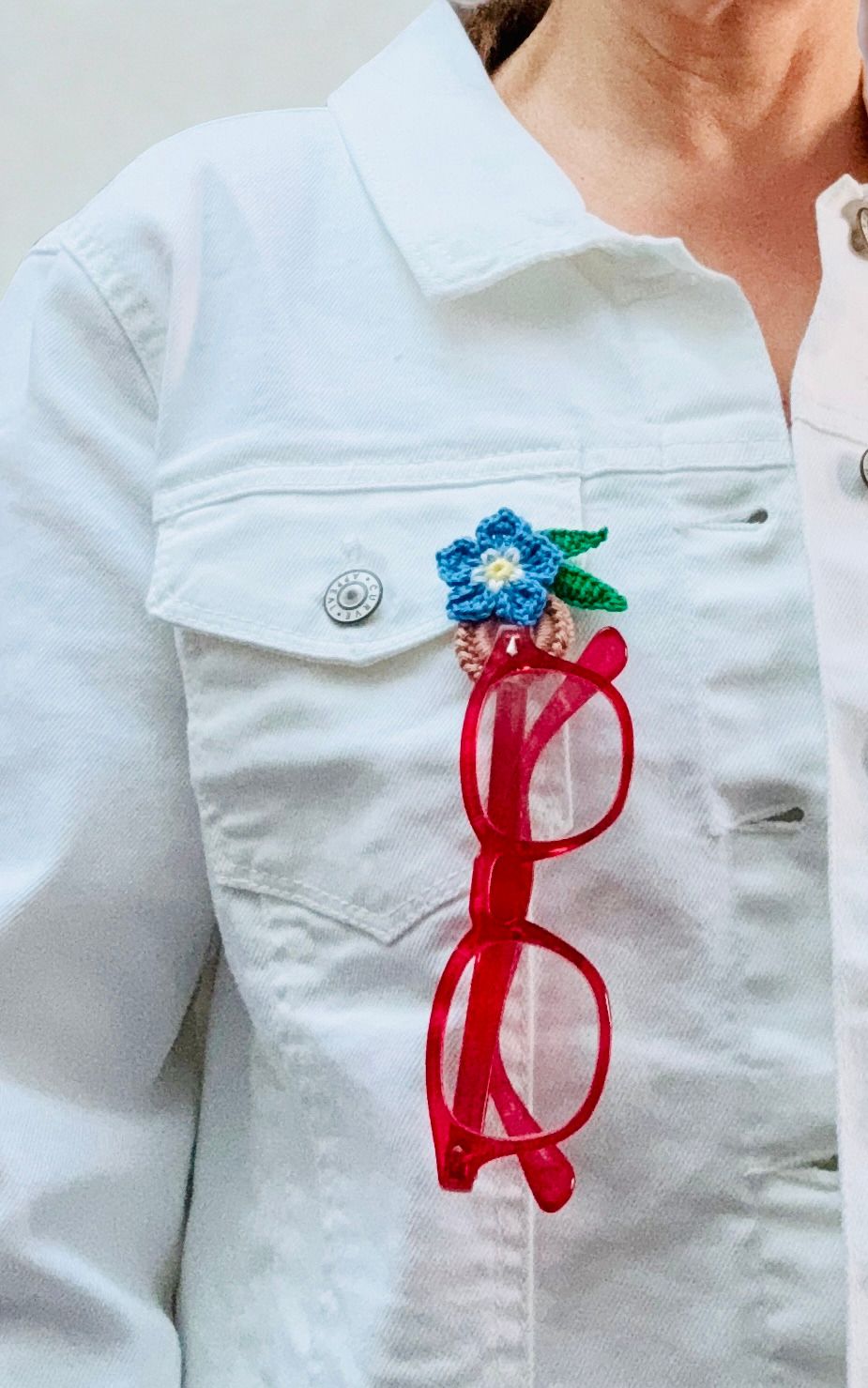 Glasses Holder Brooches