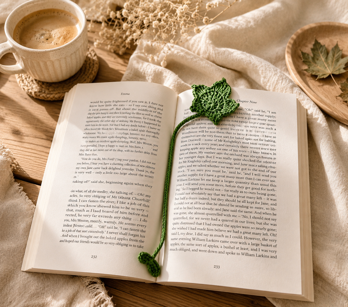 Maple Leaf Crochet Bookmark – Handmade Botanical Bookmark