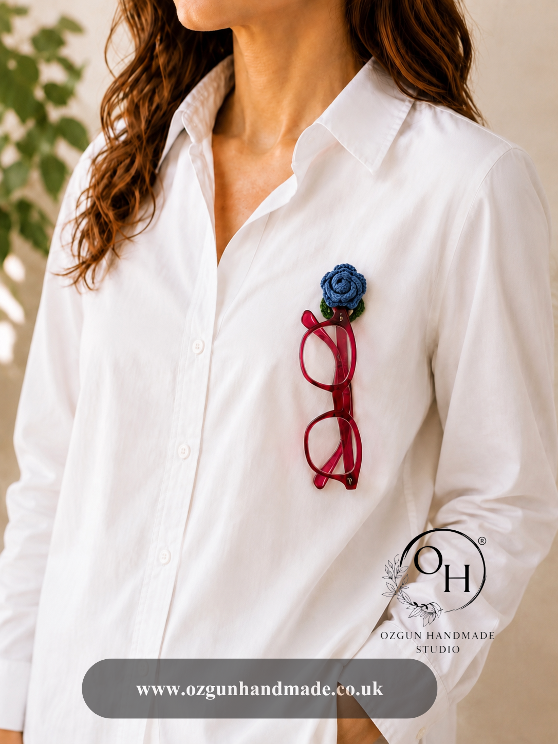 Crochet Rose Eye Glasses Holder Brooch – Hidden Loop Floral Eyeglass Holder