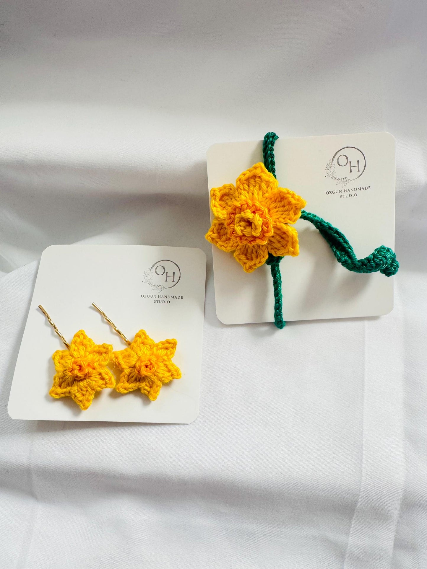 Crochet Daffodil Bookmark, Floral Book Lover Gift, Handmade Flower Bookmark (Set Option) __etsy:7940002212