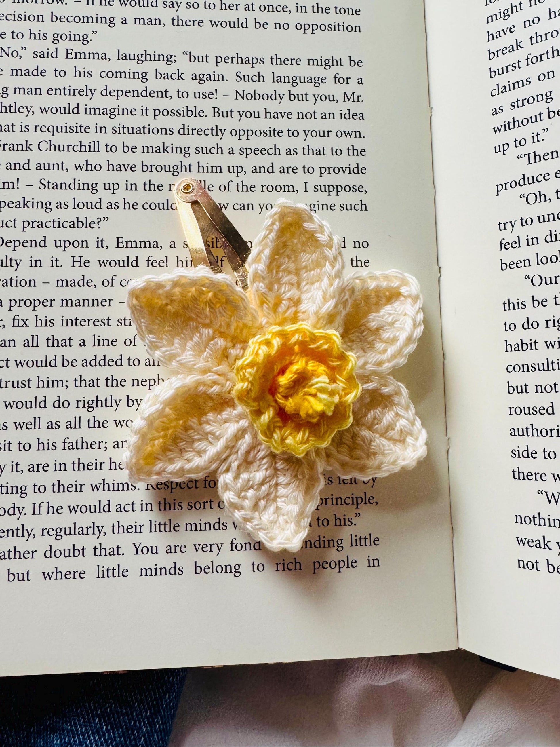 Crochet Daffodil Hair Clip – Handmade Flower Hair Accessory