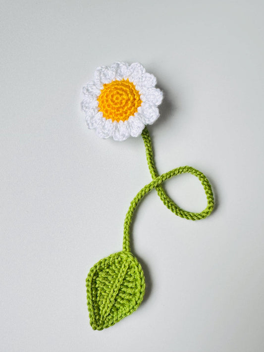 Crochet Daisy Bookmark: Handmade Daisy with Leaf