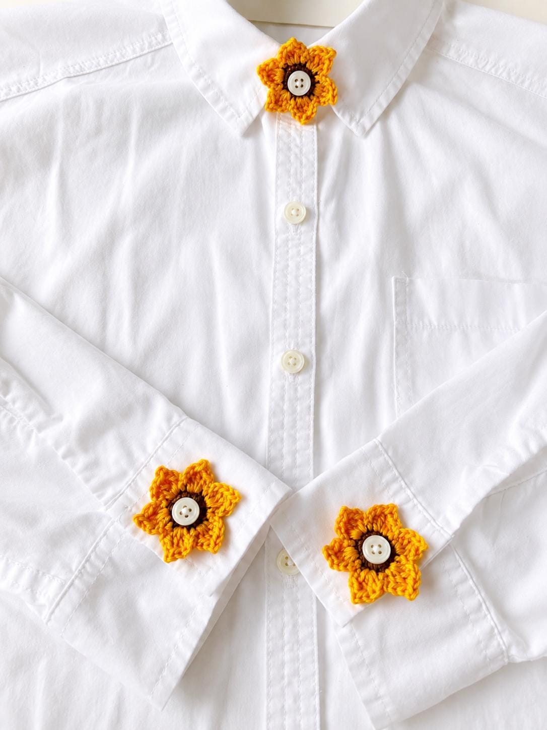 Crochet Daisy Button Covers, Removable Floral Shirt Buttons, Handmade Clothing Accessory __etsy:8093760306