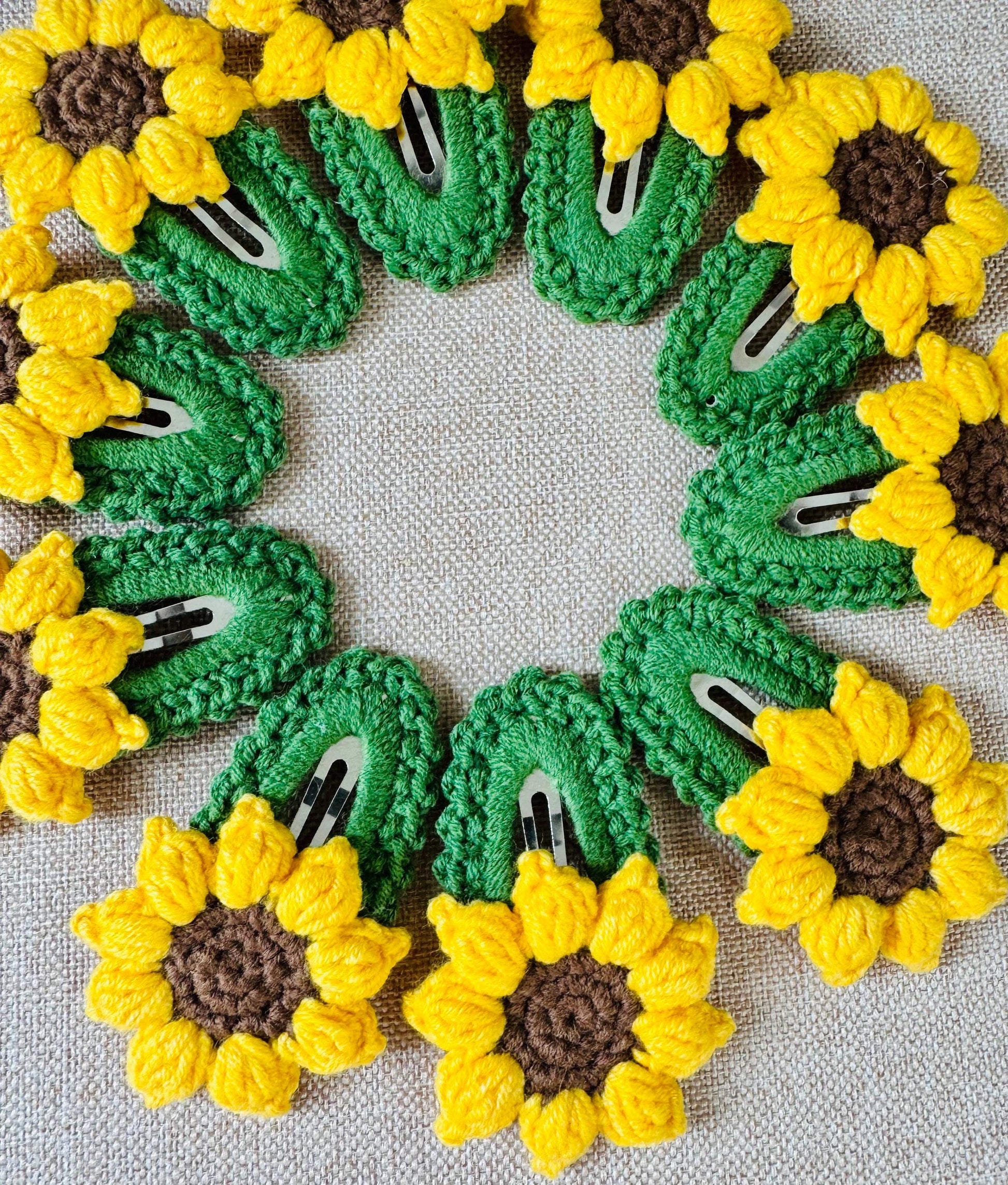 Crochet Daisy Hair Clip