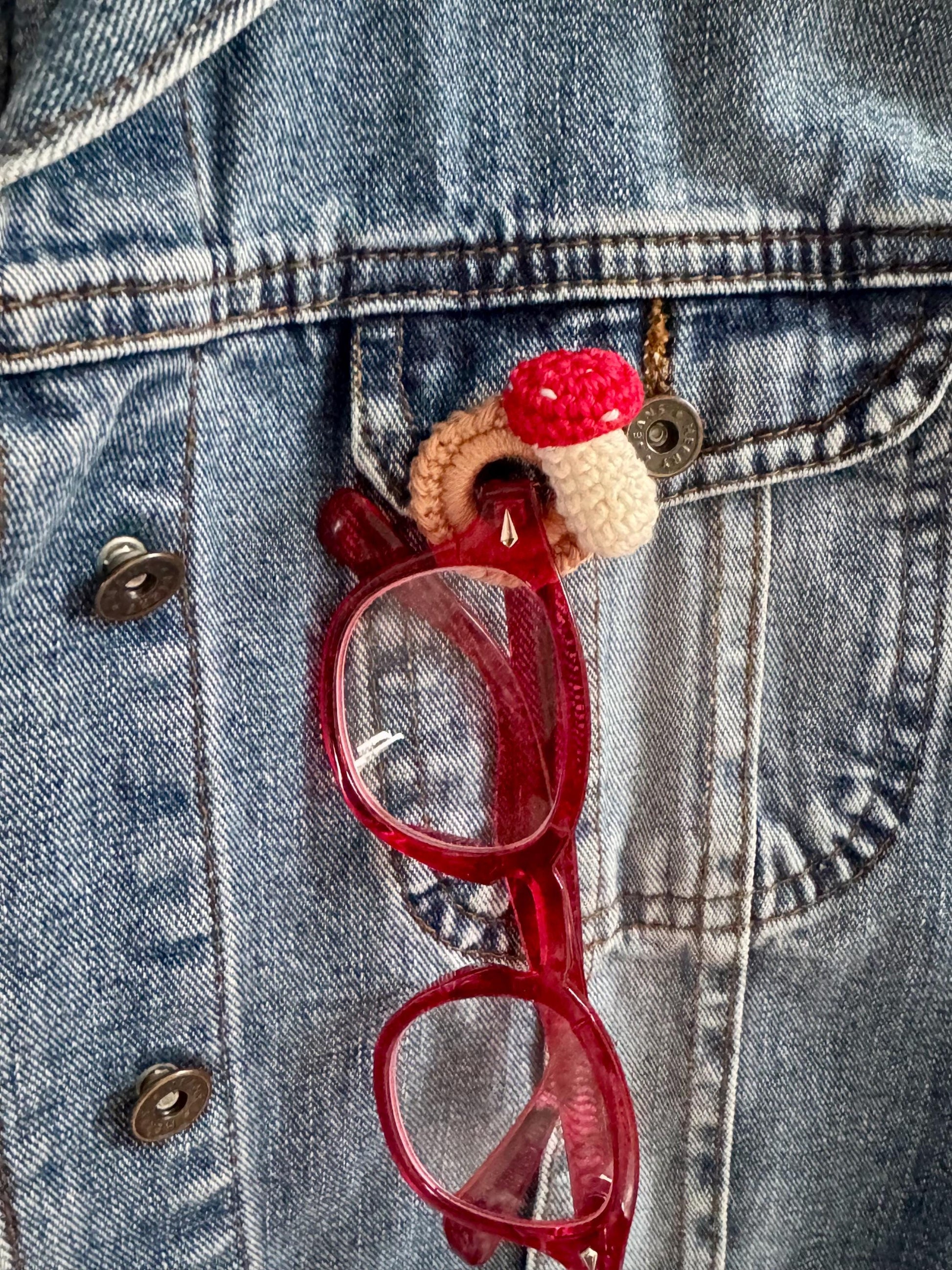 Crochet Mushroom Glasses Holder Brooch