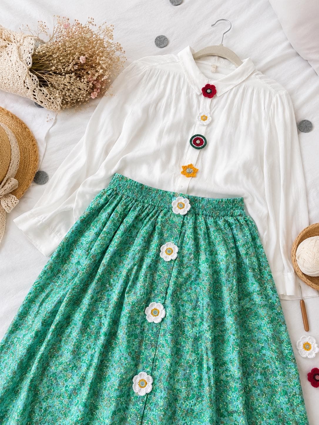 Crochet Poppy Flower Button Covers, No-Sew Removable Floral Shirt Accessory __etsy:8093778002
