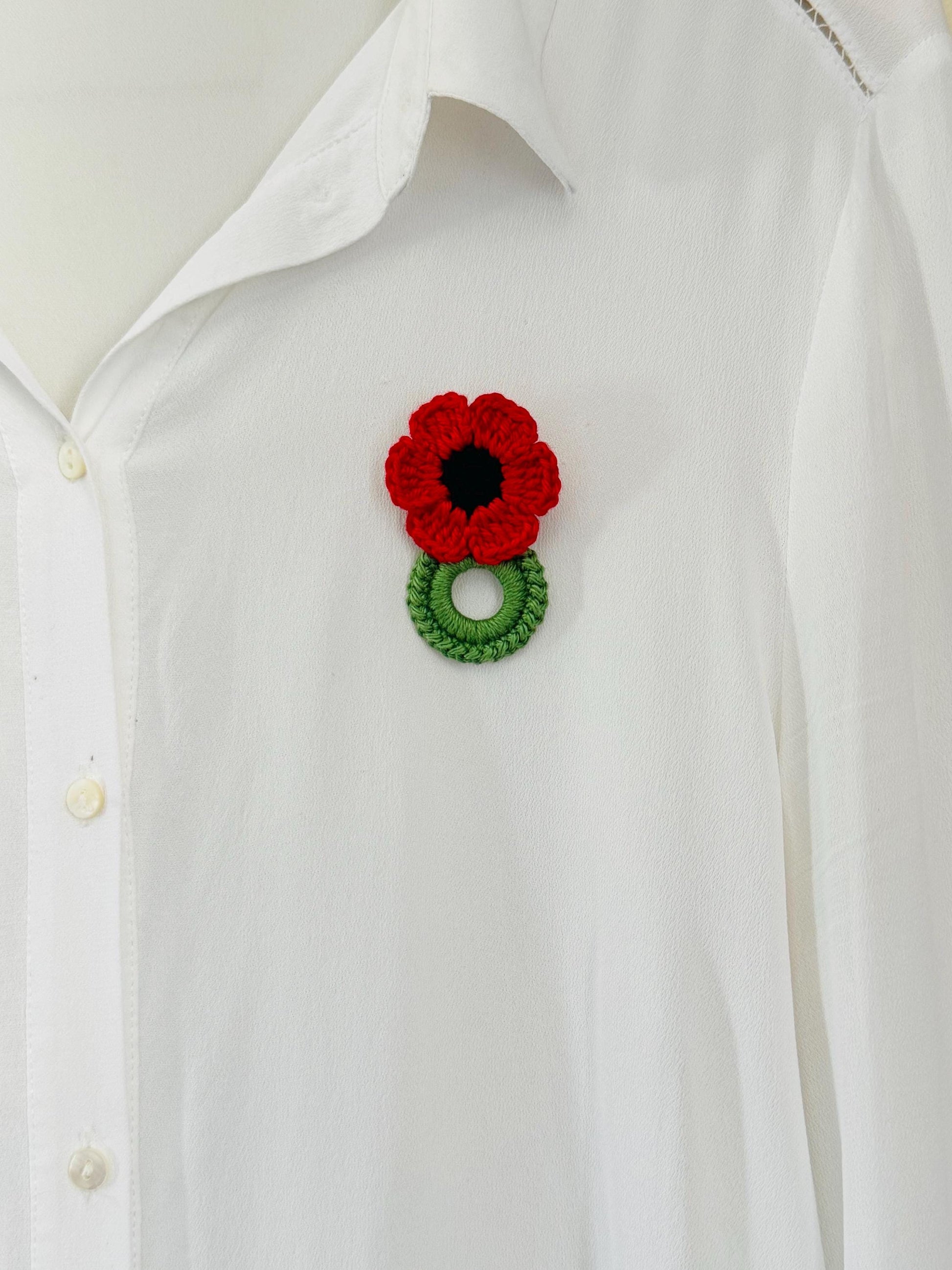 Crochet Poppy Glasses Holder Brooch, Handmade Floral Eyeglass Accessory