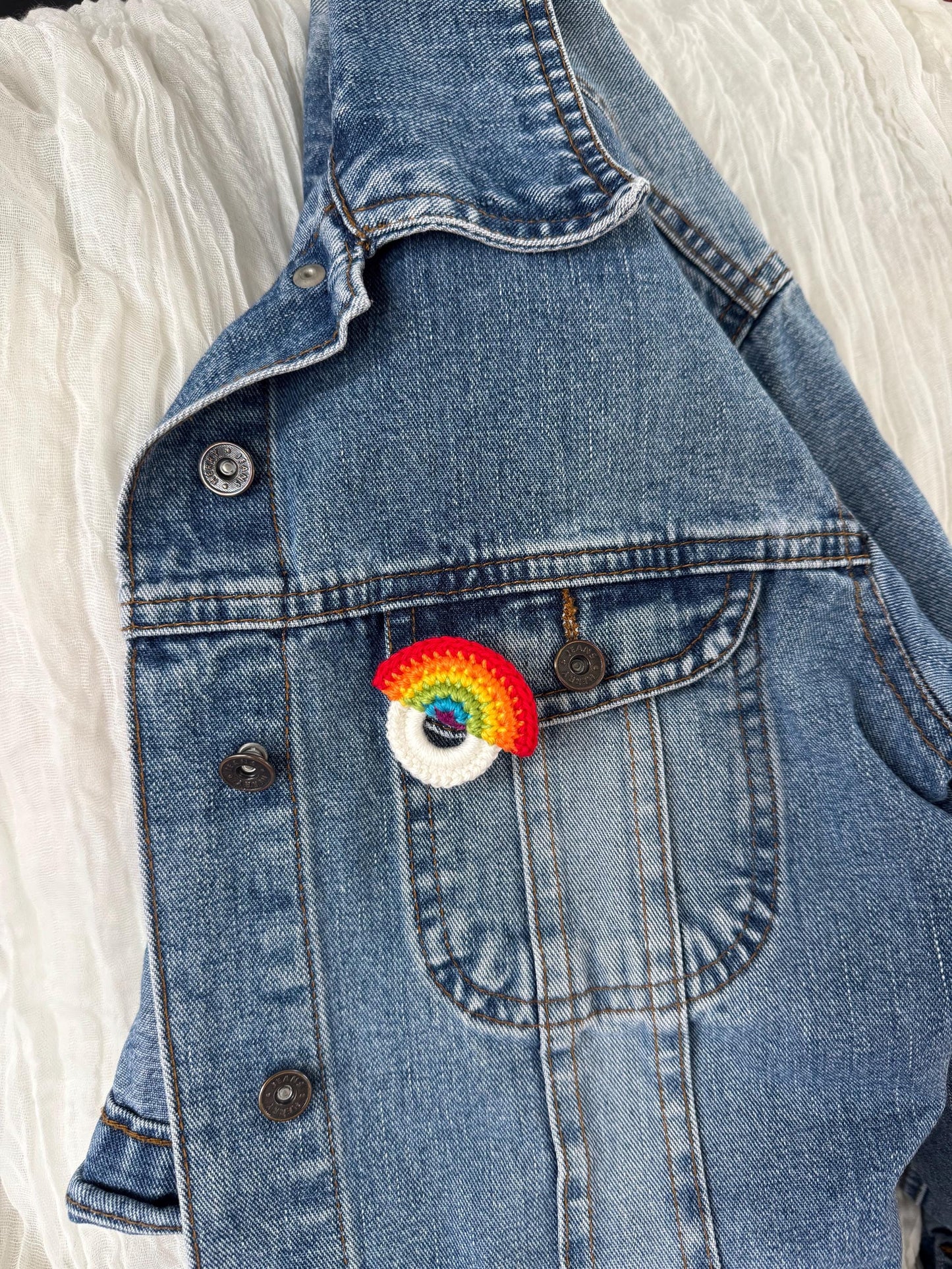 Crochet Rainbow Glasses Holder Brooch, Pride Accessory, Cotton Yarn Pin