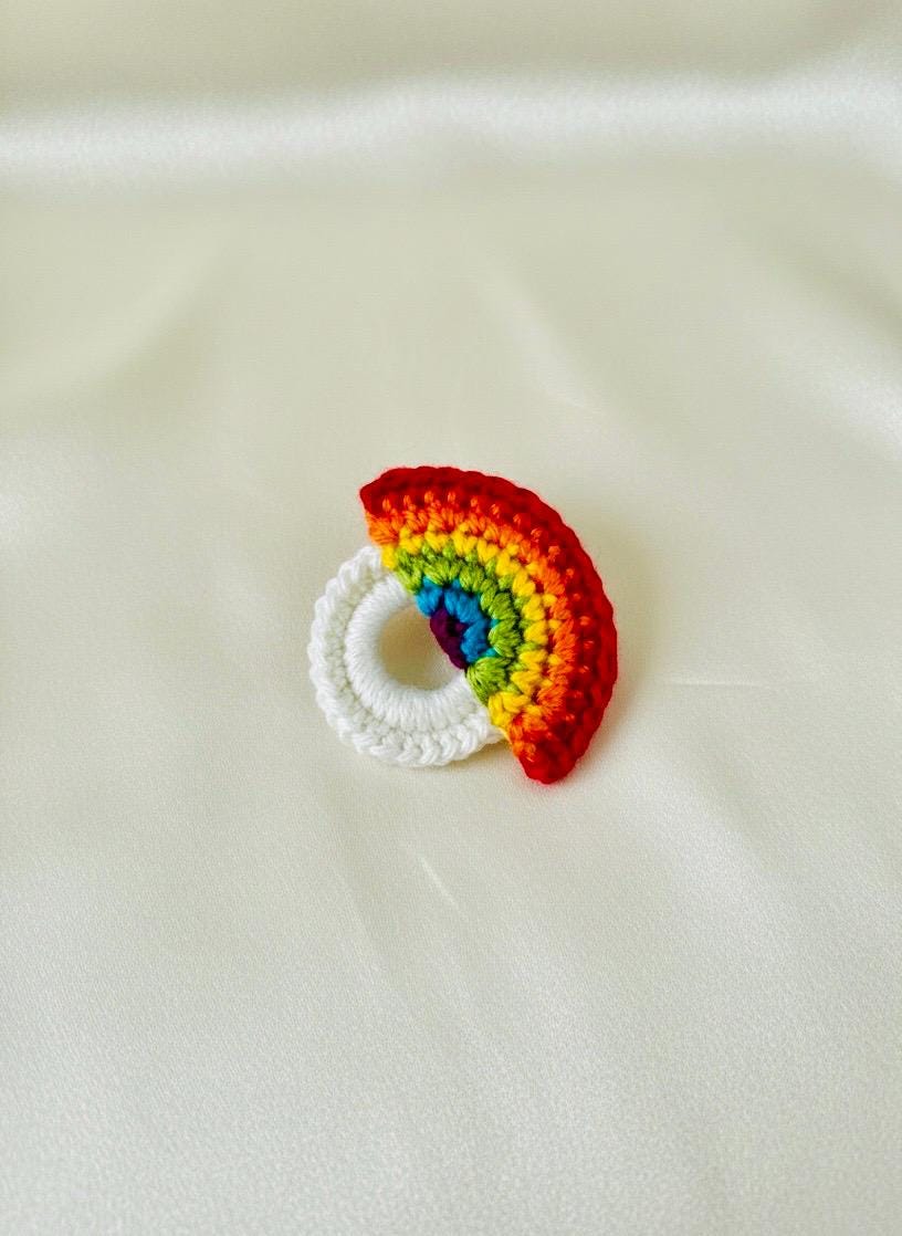 Crochet Rainbow Glasses Holder Brooch, Pride Accessory, Cotton Yarn Pin