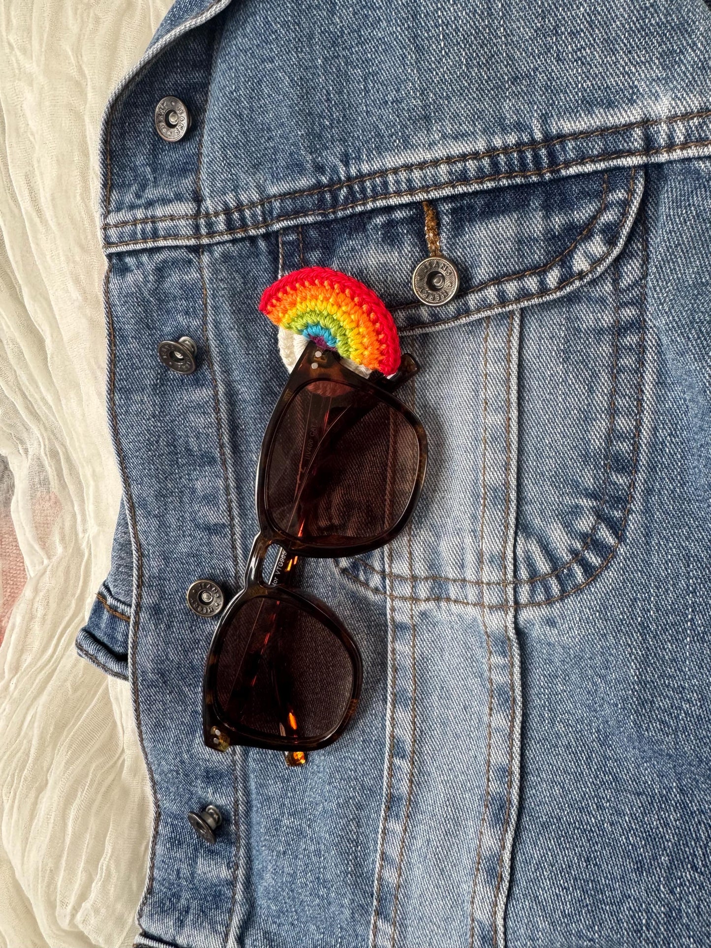 Crochet Rainbow Glasses Holder Brooch, Pride Accessory, Cotton Yarn Pin