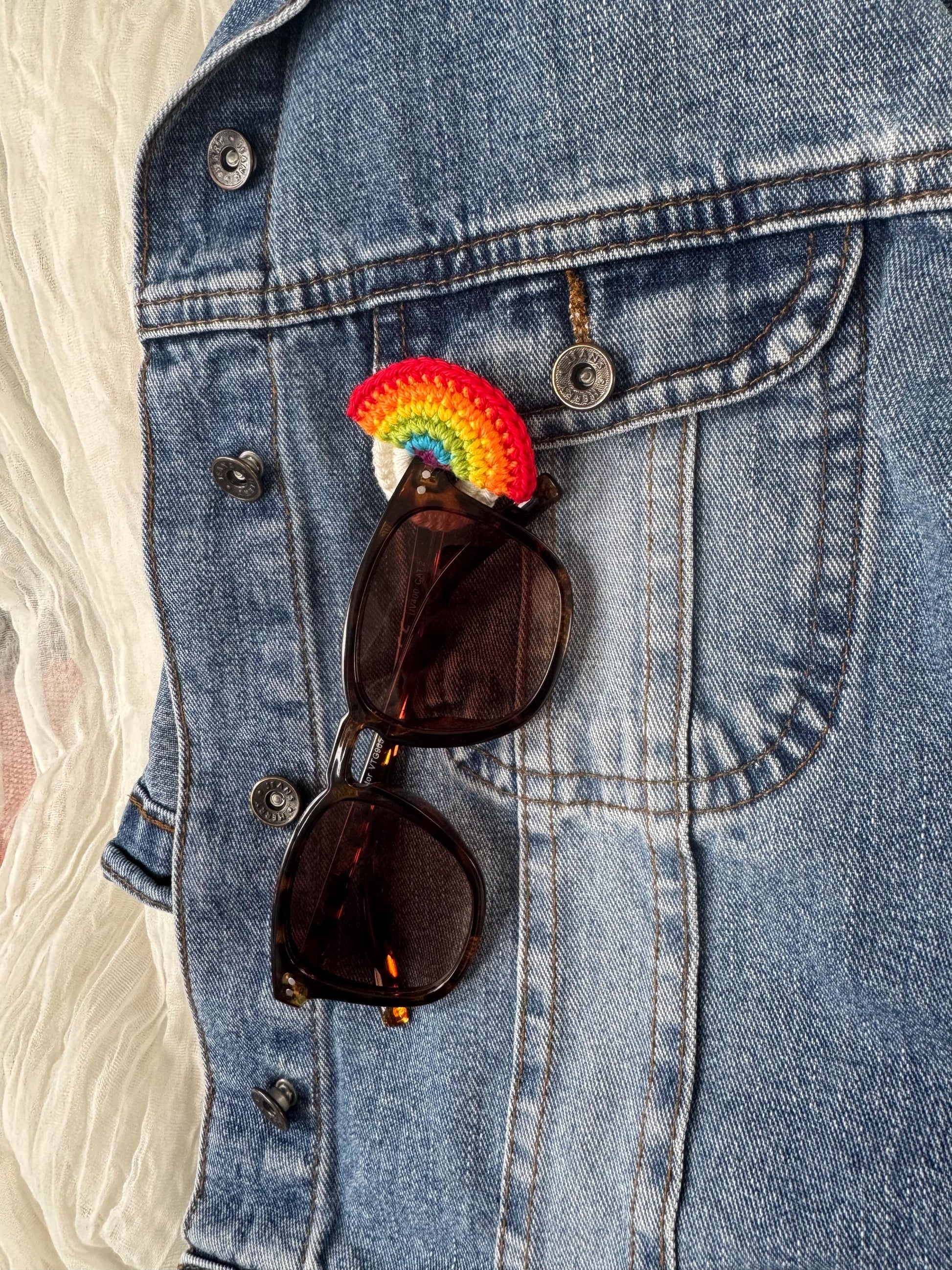 Crochet Rainbow Glasses Holder Brooch, Pride Accessory, Cotton Yarn Pin
