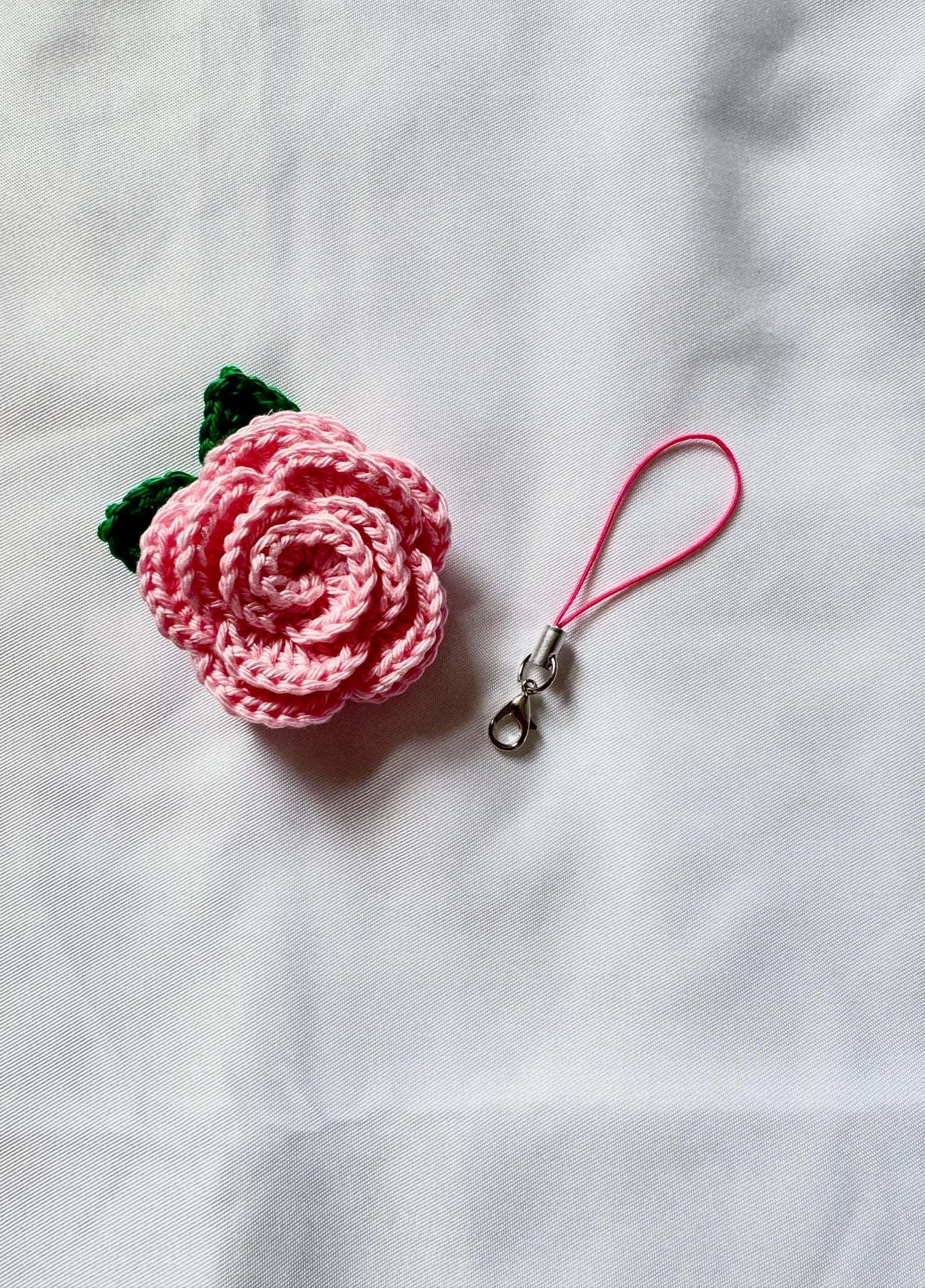 Crochet Rose Greeting Card with Removable Charm, Flower Card Gift, Choose Your Message __etsy:7914557174