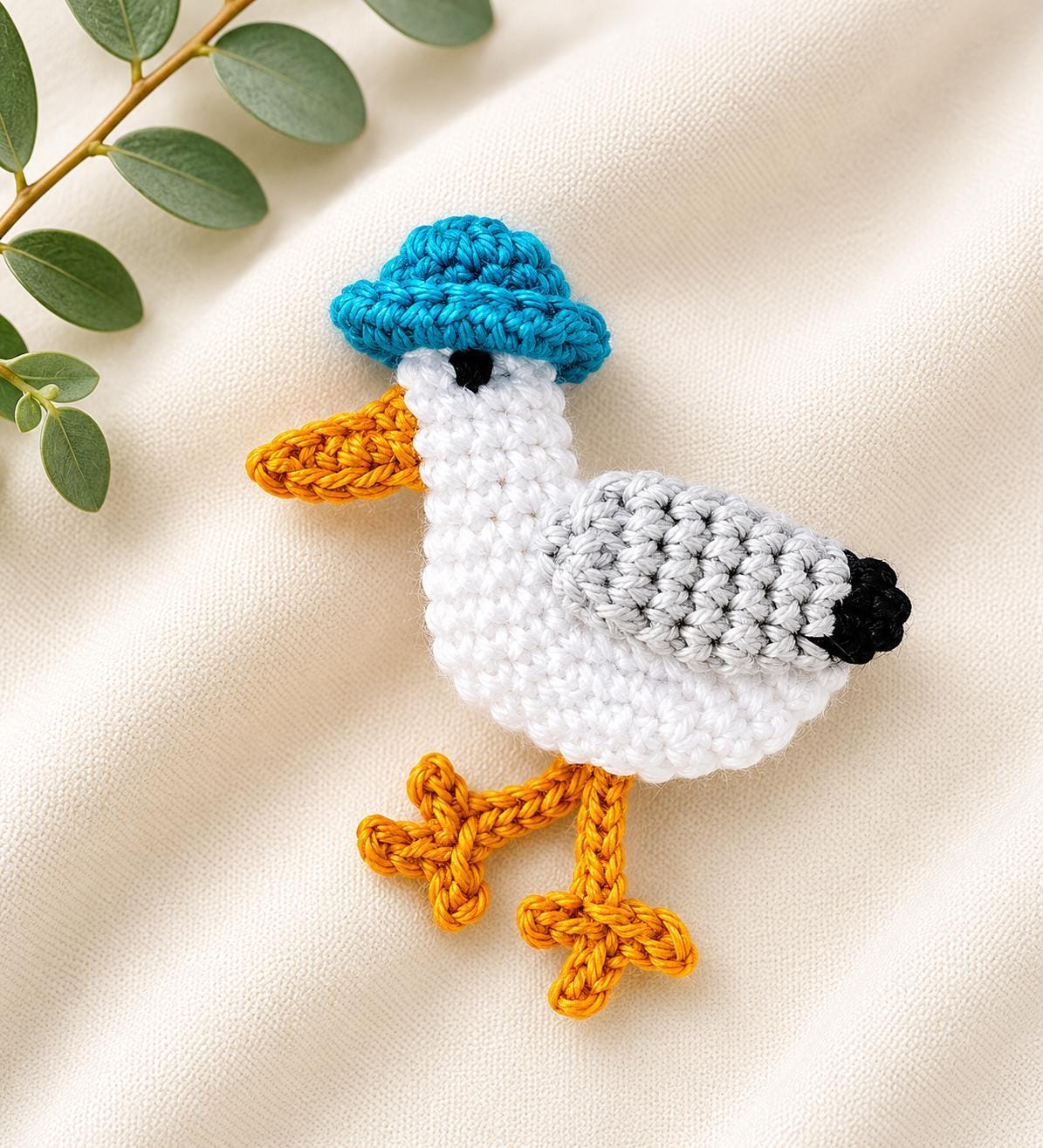 Crochet Seagull Brooch, Brighton Seaside Bird Pin, Handmade Coastal Accessory, Whimsical Cotton Badge __etsy:8136199389