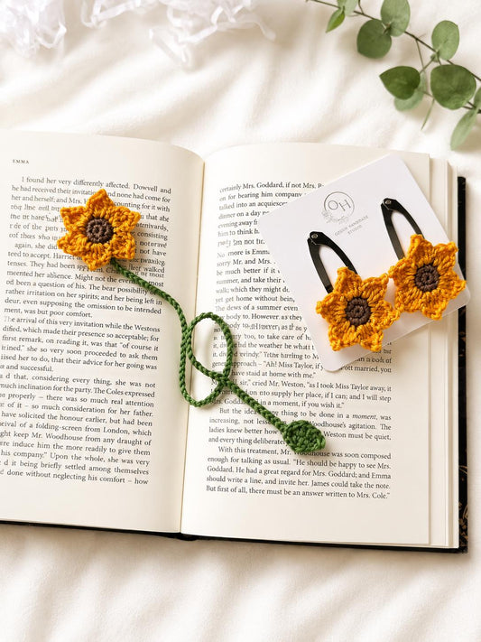 Crochet Sunflower Bookmark, Book Lover Gift, Teacher, Reading Accessory (Bookmark + Hair Clips Set) __etsy:8142409661