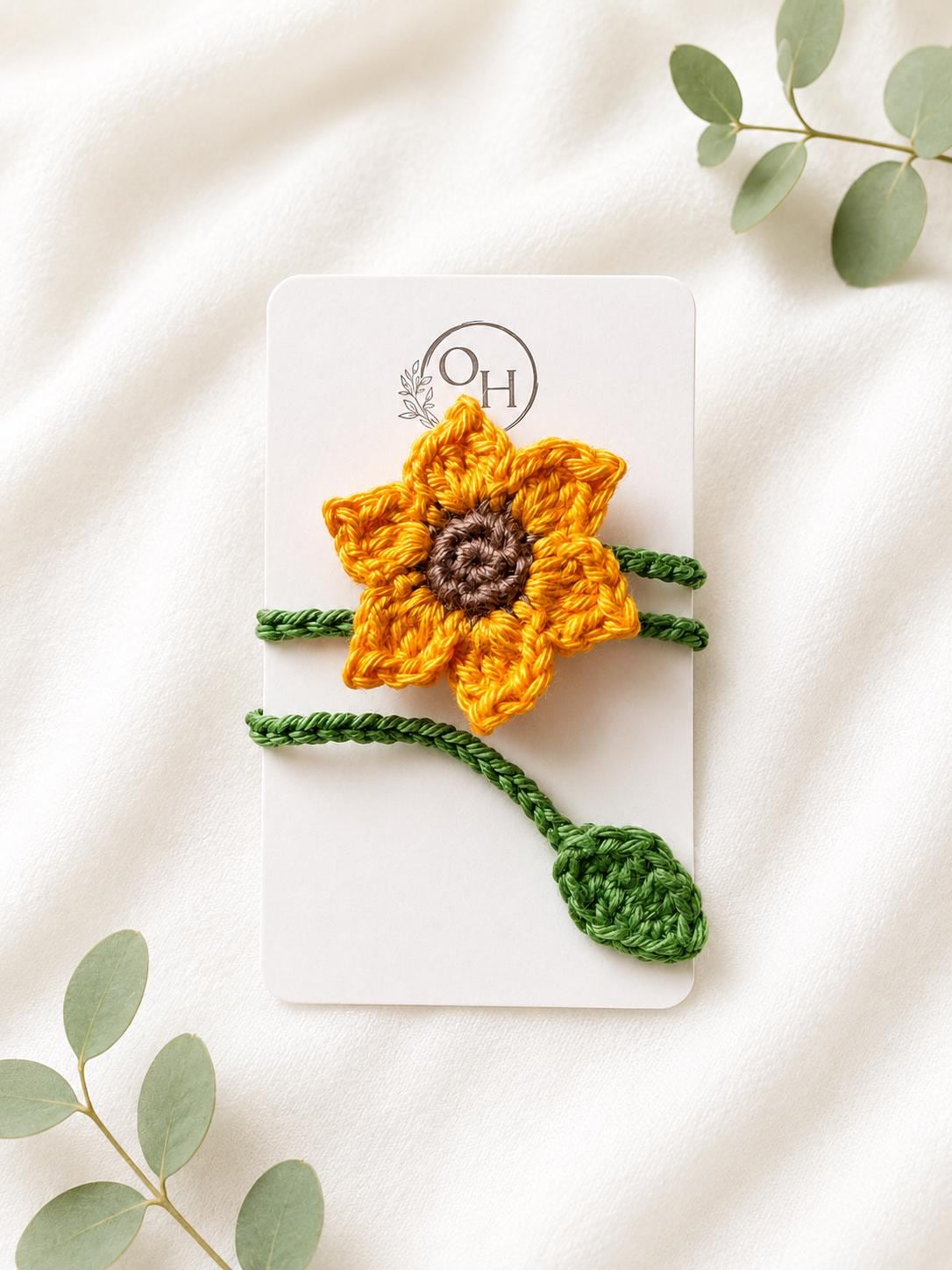 Crochet Sunflower Bookmark, Book Lover Gift, Teacher, Reading Accessory (Bookmark + Hair Clips Set) __etsy:8142409815