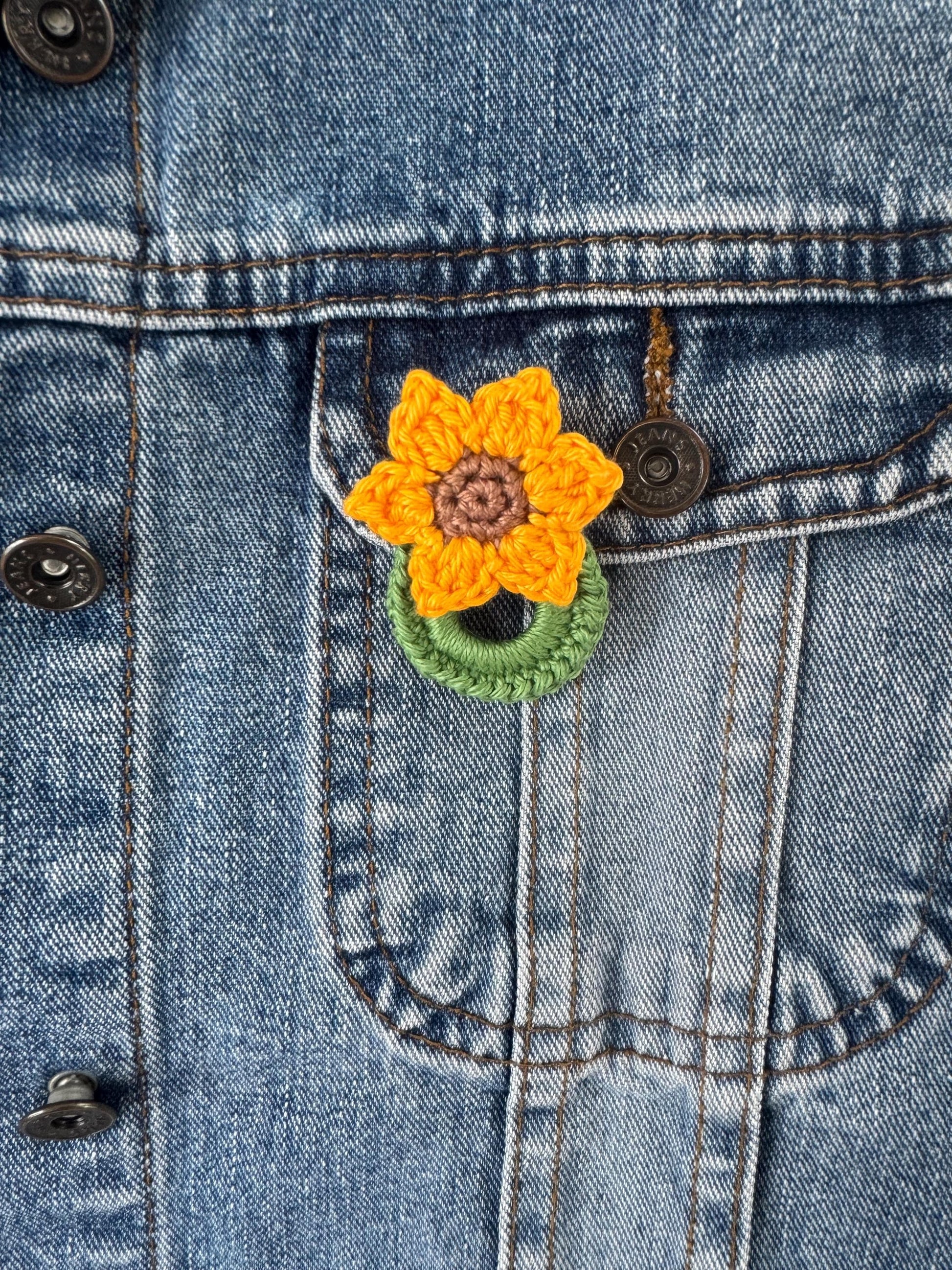 Crochet Sunflower Glasses Holder Brooch, Handmade Floral Eyeglass Accessory