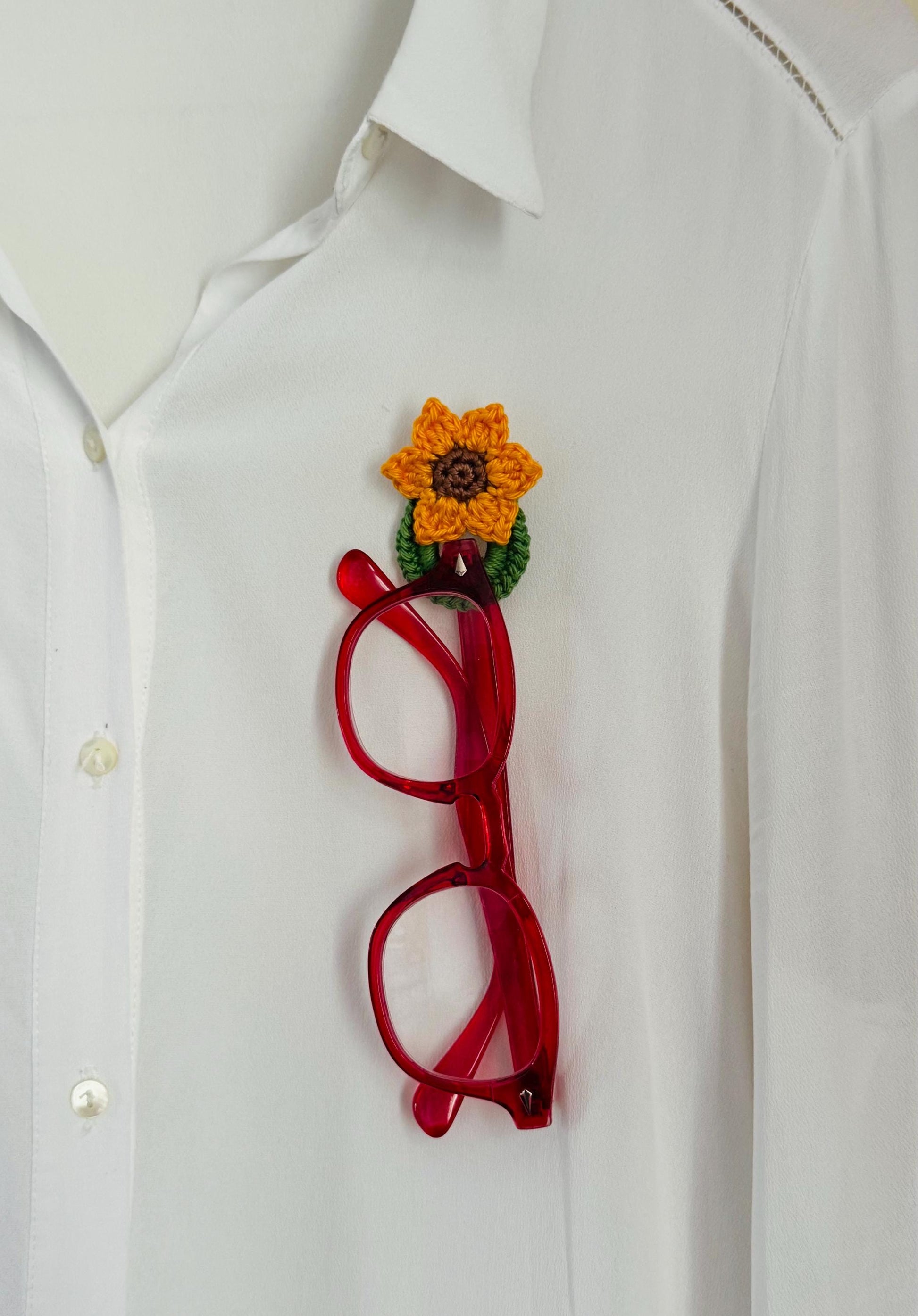 Crochet Sunflower Glasses Holder Brooch, Handmade Floral Eyeglass Accessory