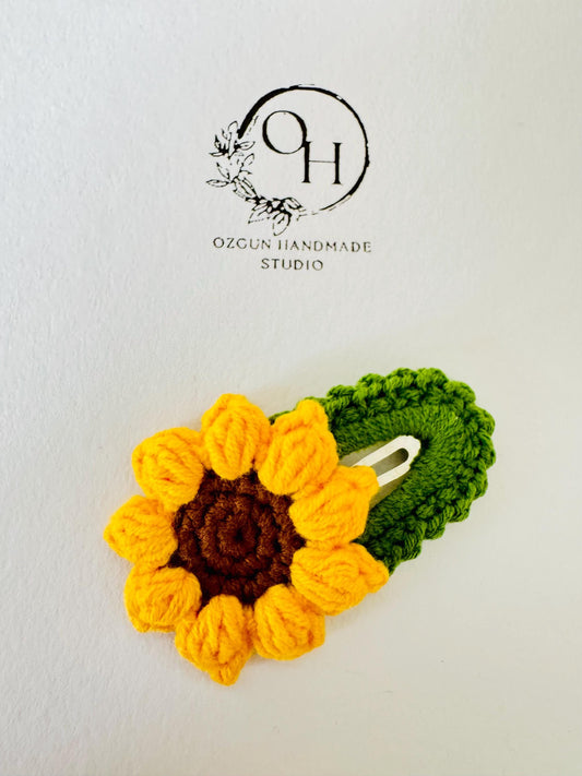 Crochet Sunflower or Daisy Hair Clip