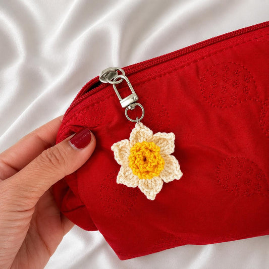 Crocheted Daffodil Zipper Charm, Handmade Flower Bag Accessory, Spring Floral Keychain Pull __etsy:8149160609