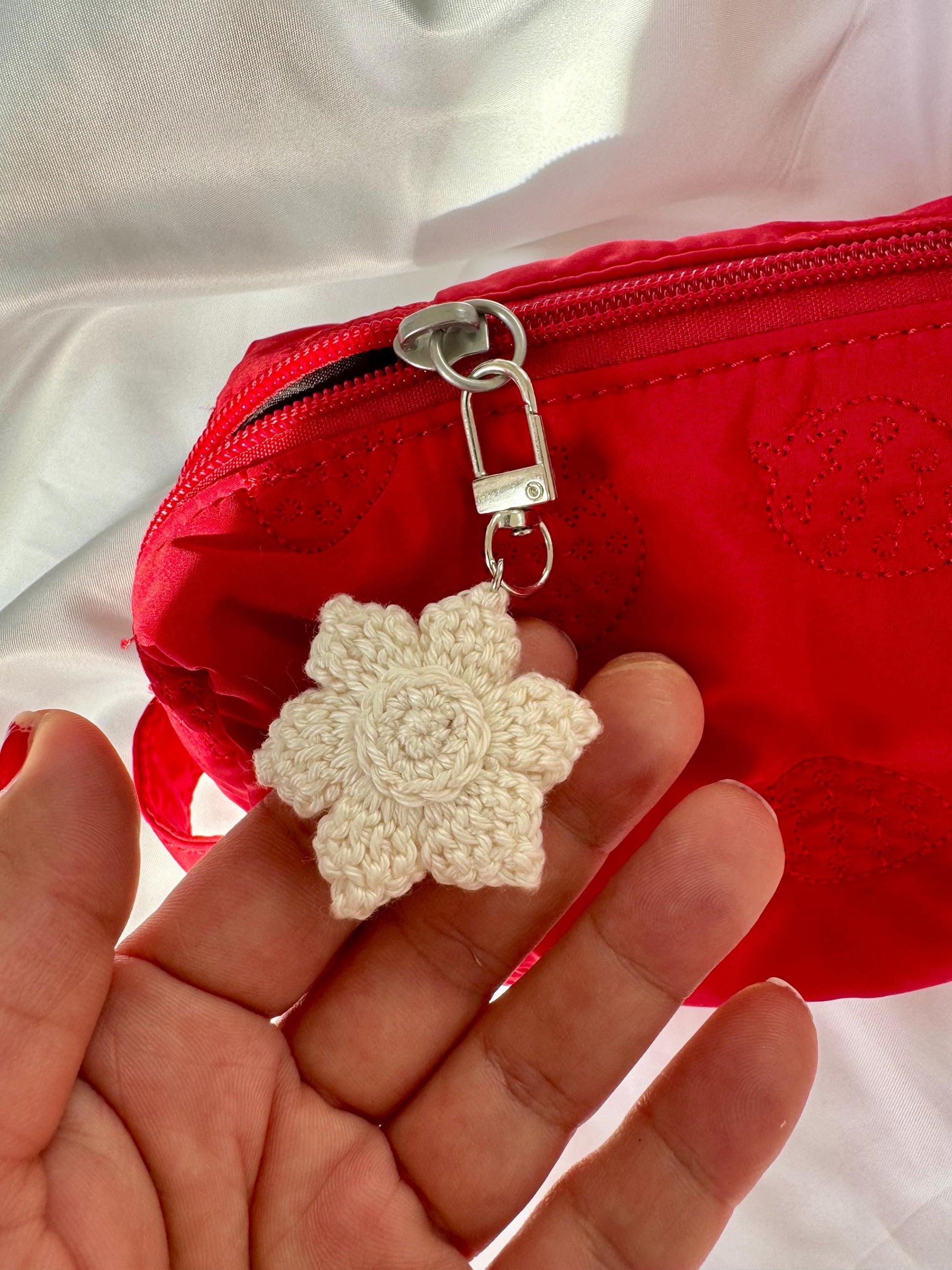 Crocheted Daffodil Zipper Charm, Handmade Flower Bag Accessory, Spring Floral Keychain Pull __etsy:8092382747