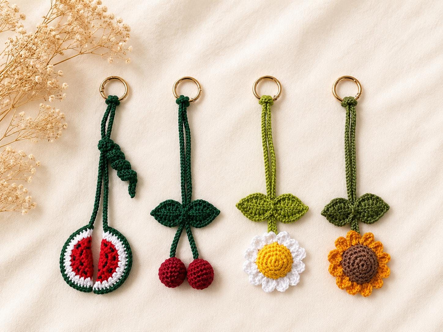 Crocheted Daisy Phone Charm, Handmade Flower Strap, Boho Summer Bag Accessory __etsy:8124167350