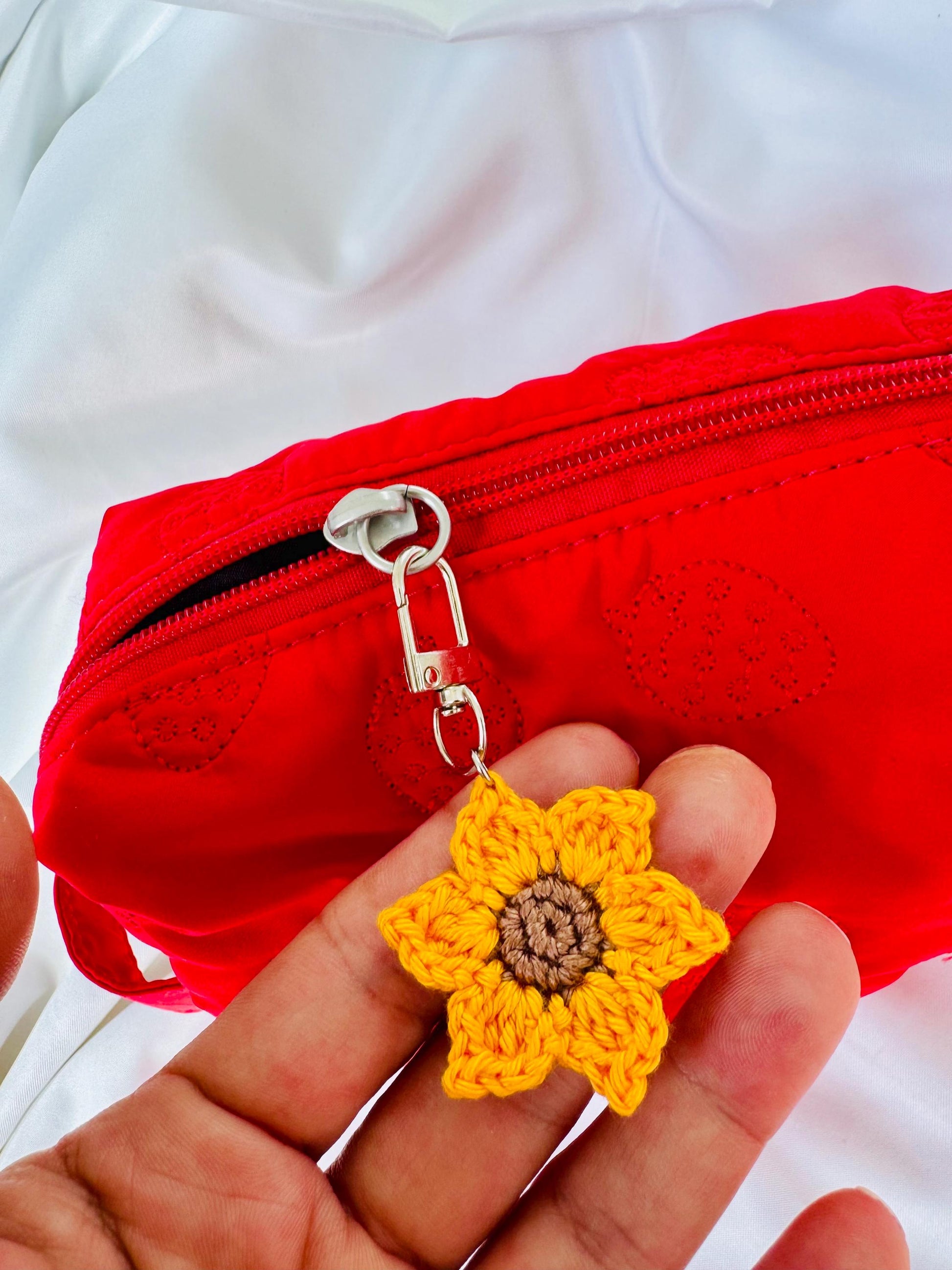 Crocheted Flower Bag Charm, Daisy Poppy Sunflower Zipper Pull, Cotton Yarn Keychain Accessory __etsy:8092195653