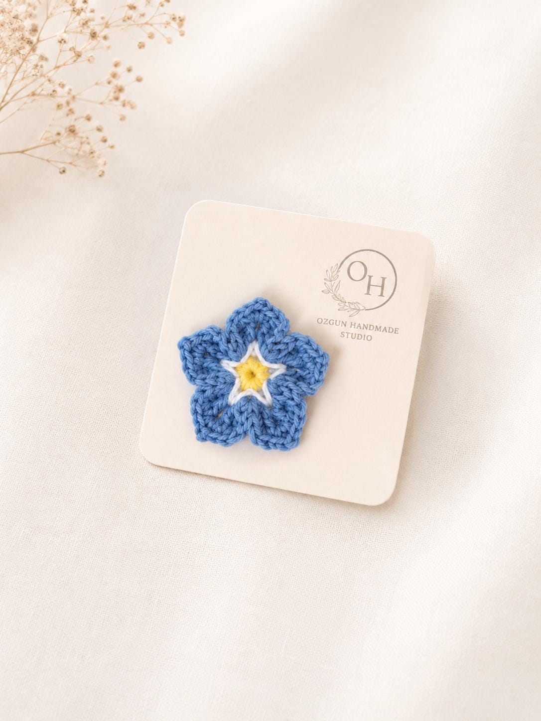 Hand-Crocheted Forget Me Not Flower Brooch, Blue Floral Pin Badge, Nature Inspired Accessory __etsy:8097800120