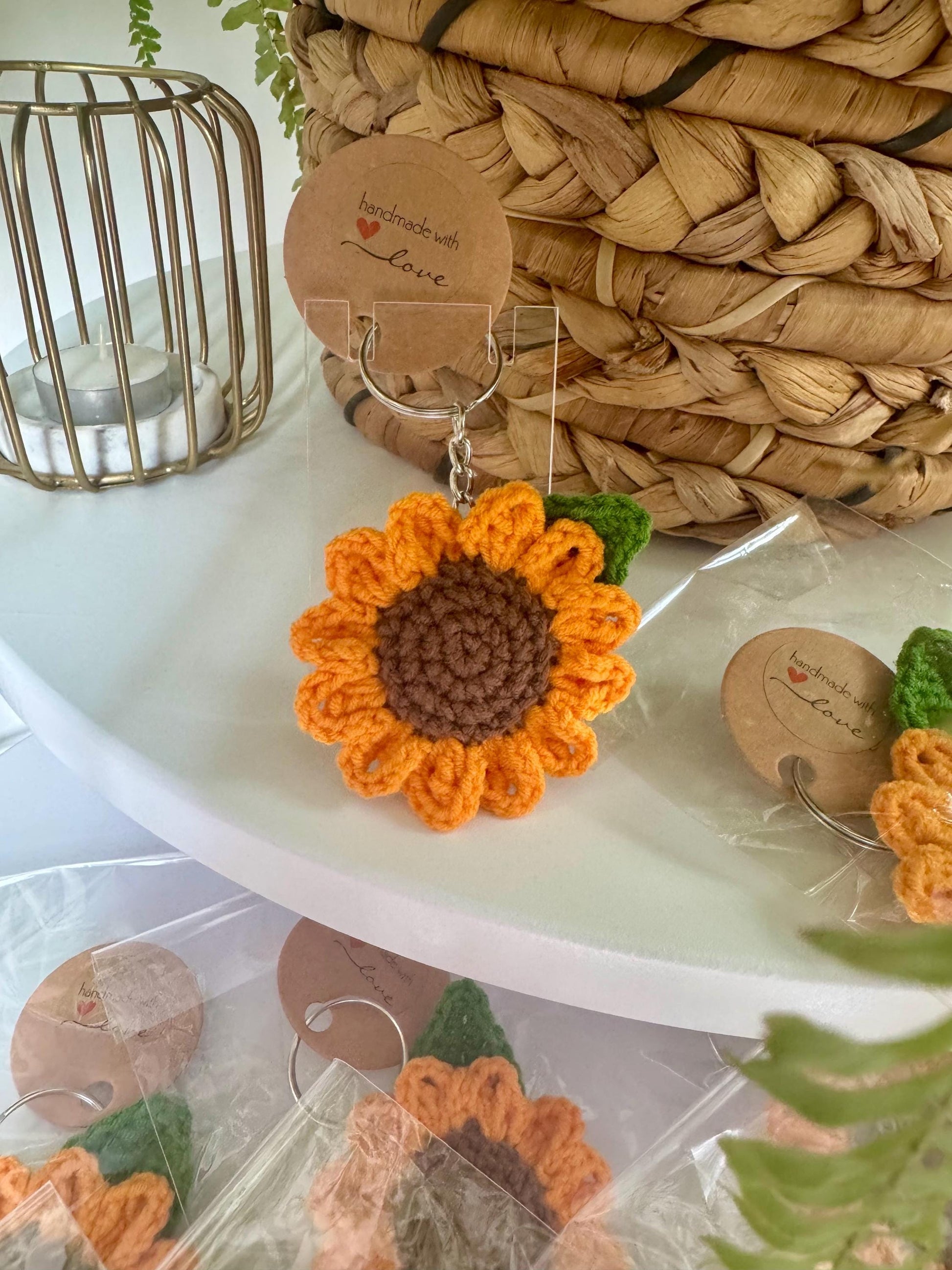 Handmade Crochet Flower Keychain – Daisy & Sunflower Charm
