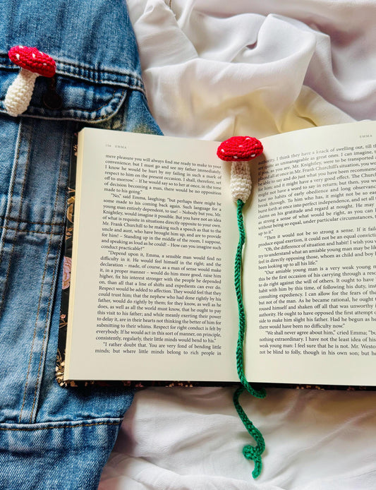 Handmade Crochet Mushroom Bookmark – Cottagecore Reading Accessory