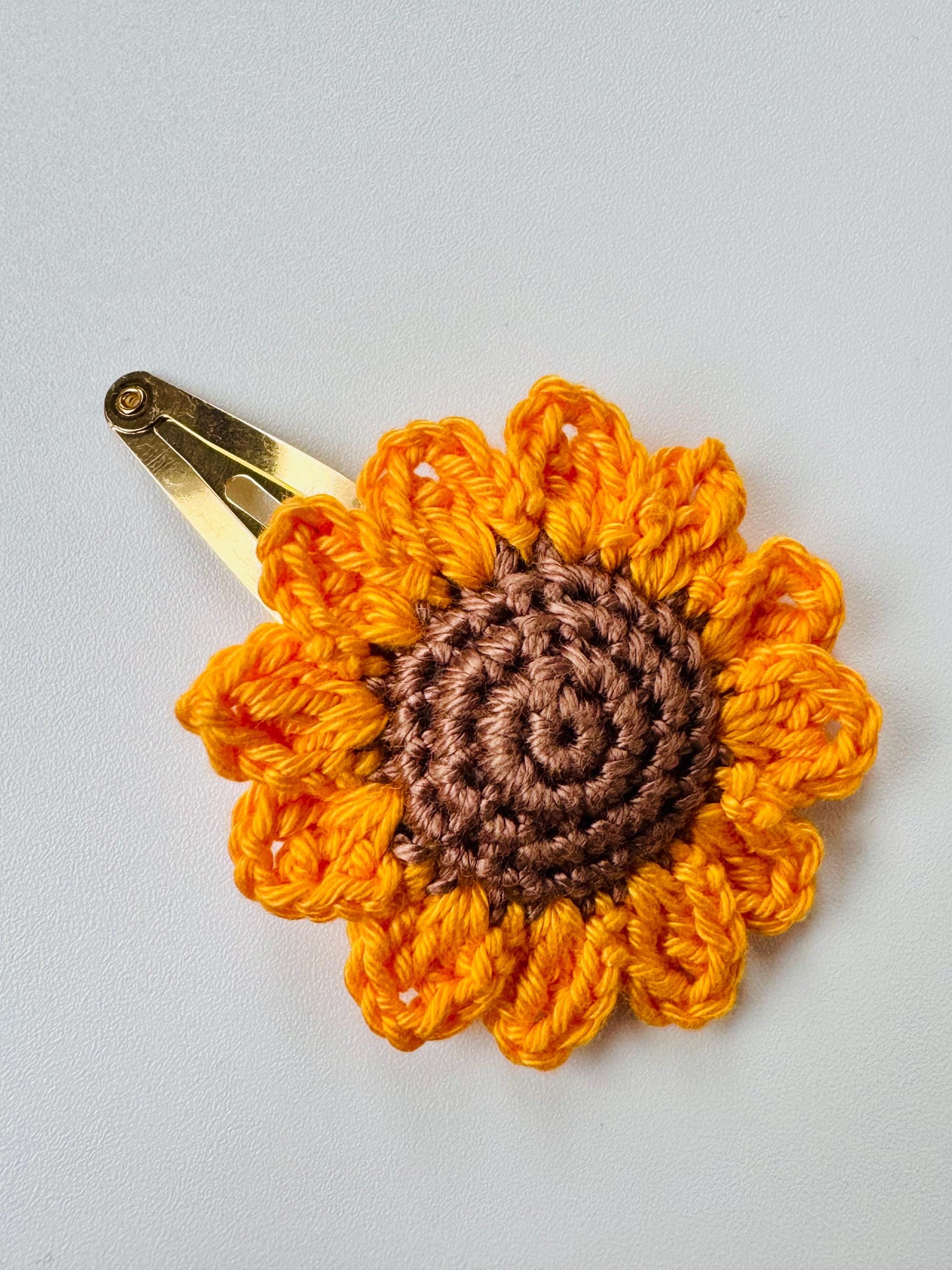 Handmade Crochet Sunflower Hair Clip – Floral Cotton Barrette, Lightweight Everyday Accessory