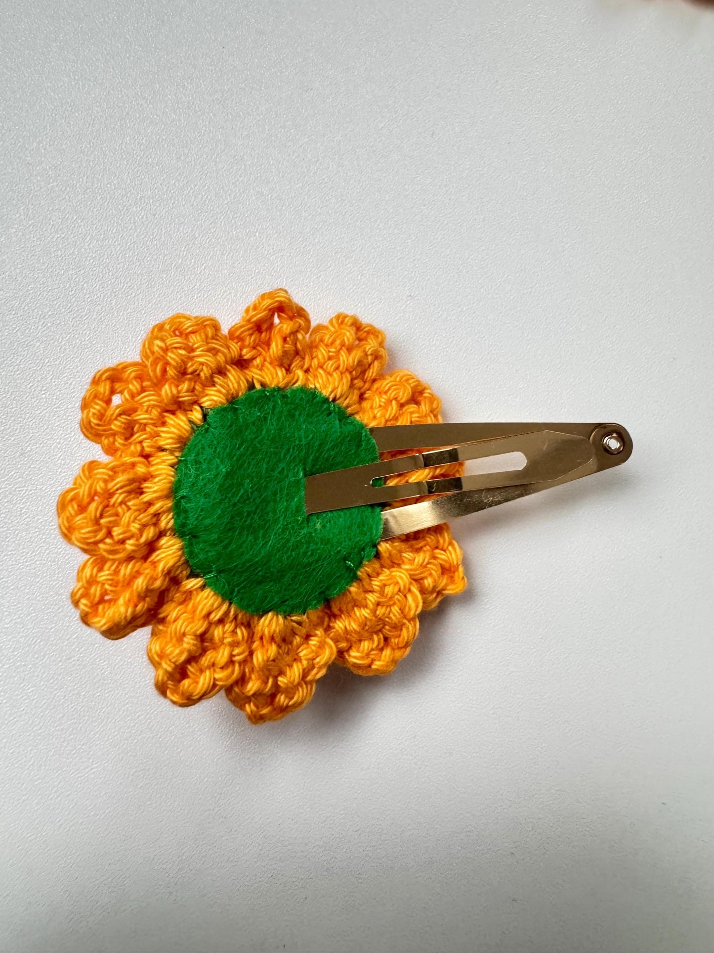 Handmade Crochet Sunflower Hair Clip – Floral Cotton Barrette, Lightweight Everyday Accessory