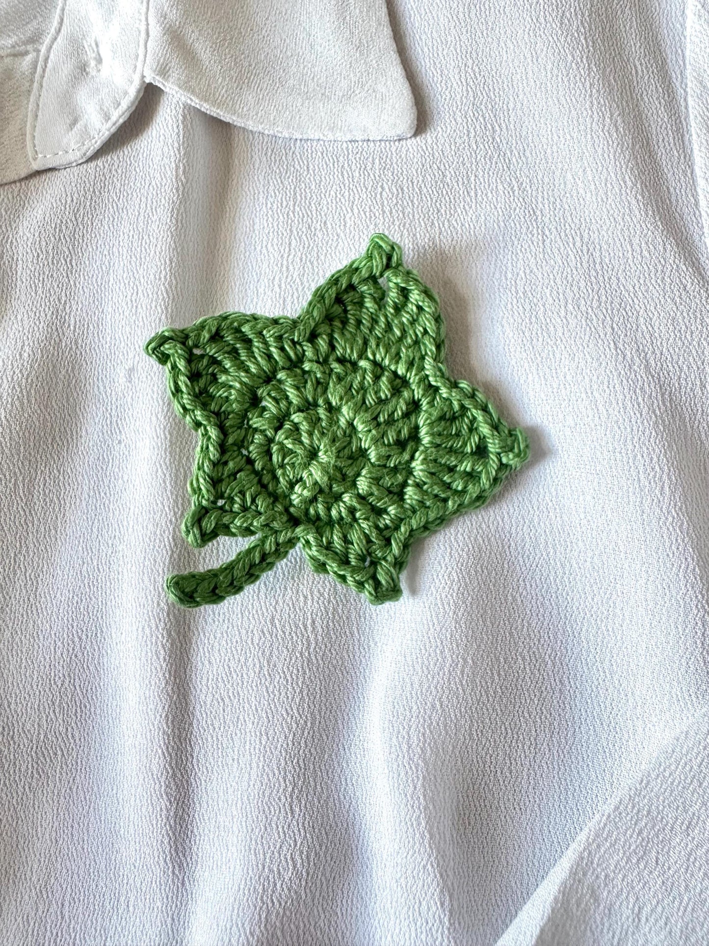 Maple Leaf Crochet Bookmark – Handmade Botanical Bookmark