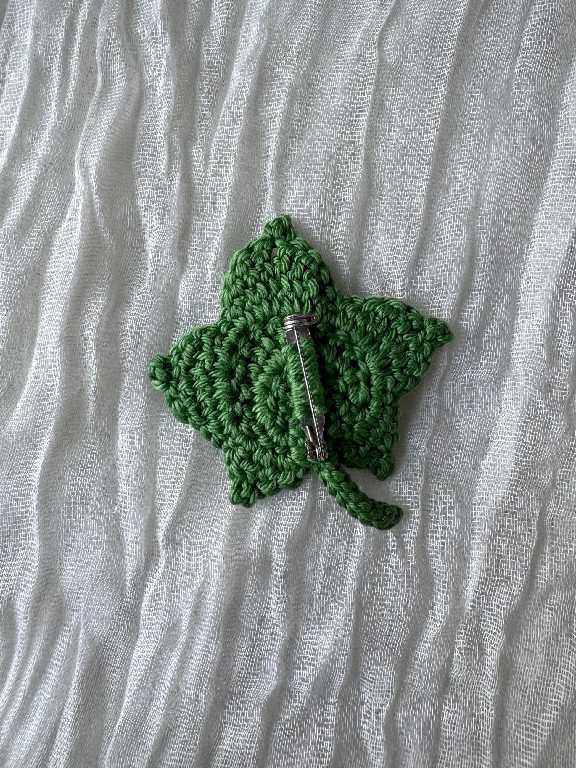 Maple Leaf Crochet Brooch – Handmade Botanical Brooch – Plant Lover Gift