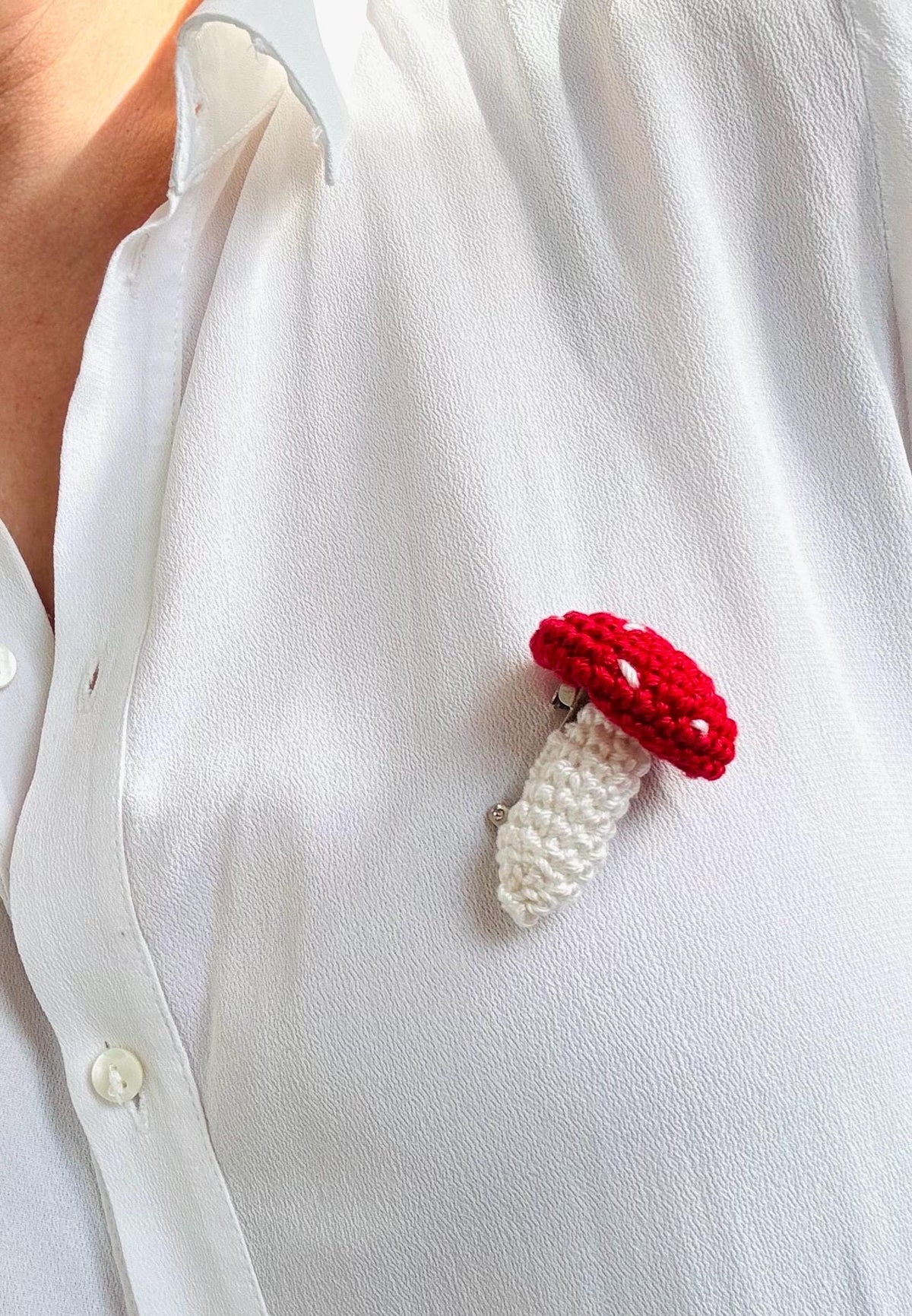 Crochet Mushroom Brooch, Toadstool Pin, Amanita Muscaria Brooch, Cottagecore Woodland Gift, Handmade Crochet Mushroom Accessory __etsy:7941529921