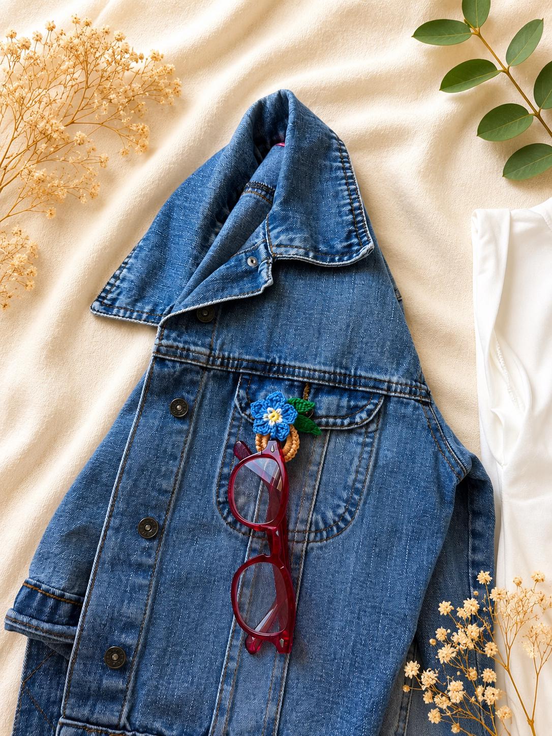 Crochet Forget Me Not Flower Glasses Holder Brooch, Botanical Eyeglass Pin Accessory __etsy:8067002598