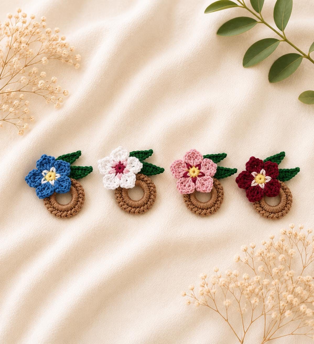 Crochet Forget Me Not Flower Glasses Holder Brooch, Botanical Eyeglass Pin Accessory __etsy:8067016570