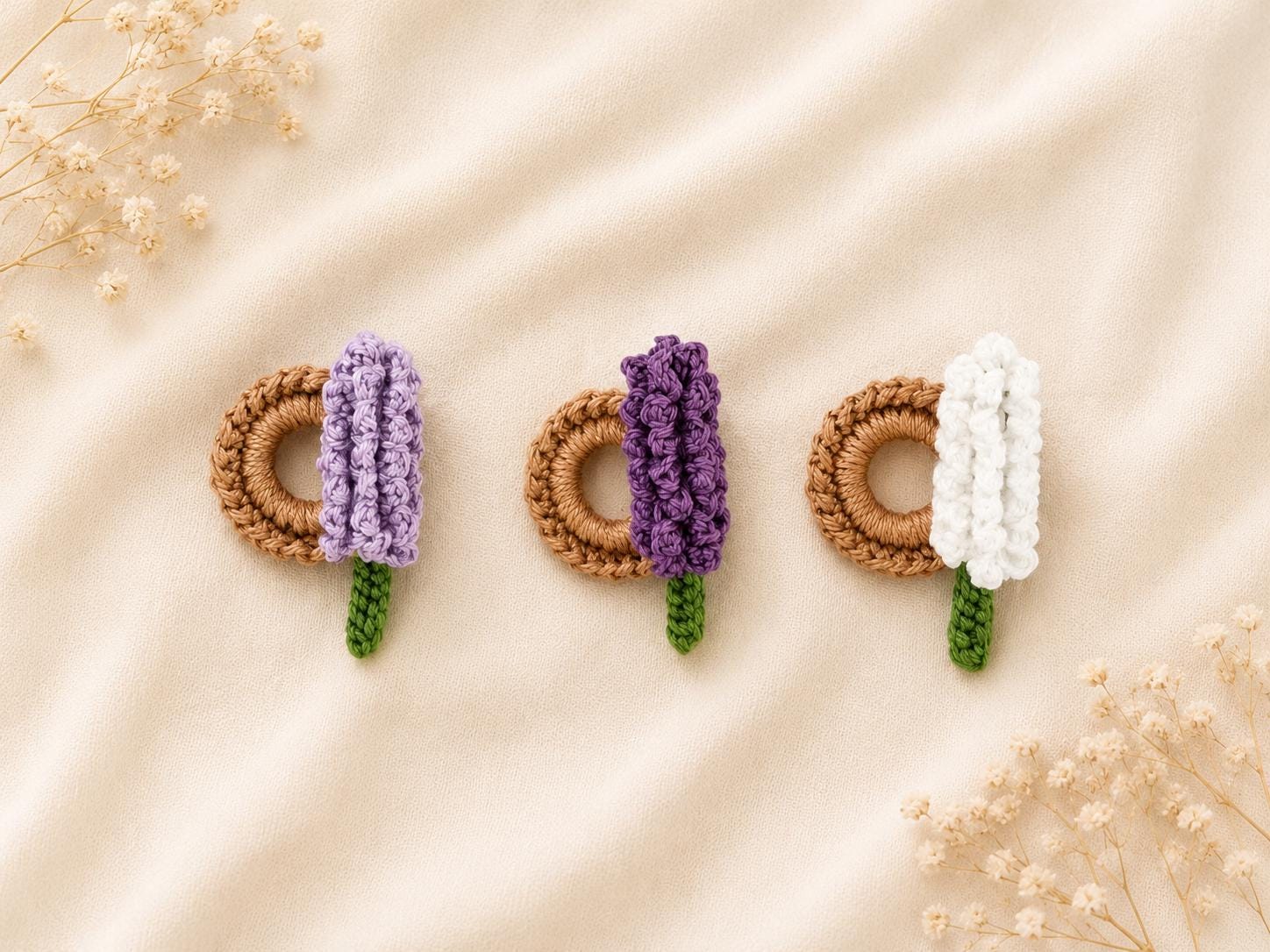 Crochet Lavender Glasses Holder Brooch, Floral Eyeglass Pin, Funcional Cotton Yarn Accessory __etsy:8067250738