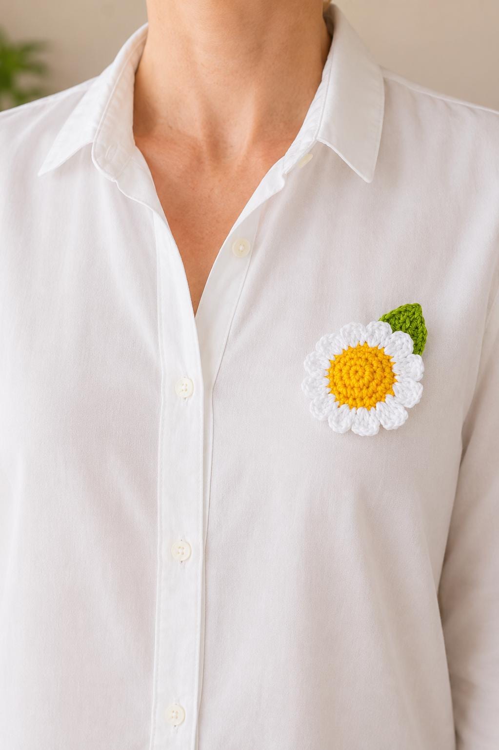 Crochet Daisy Brooch, Cottagecore Floral Pin, Cotton Yarn Botanical Accessory, UK Made Flower Jewellery __etsy:8077890556