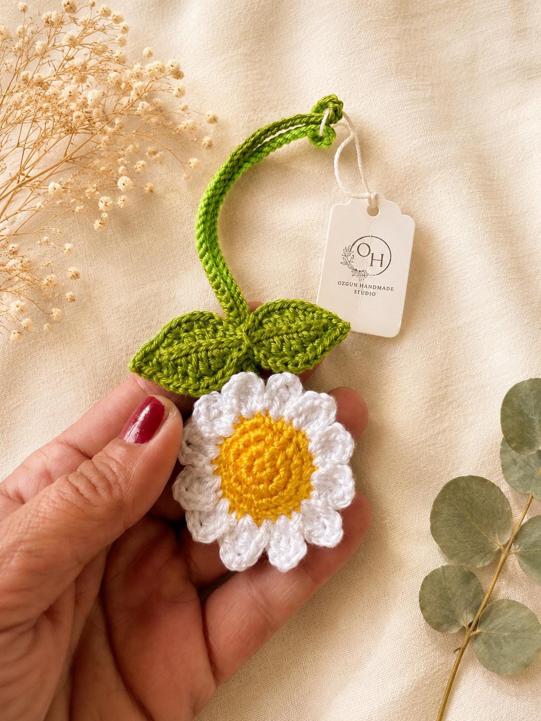Crochet Daisy Brooch, Cottagecore Floral Pin, Cotton Yarn Botanical Accessory, UK Made Flower Jewellery __etsy:8078032940