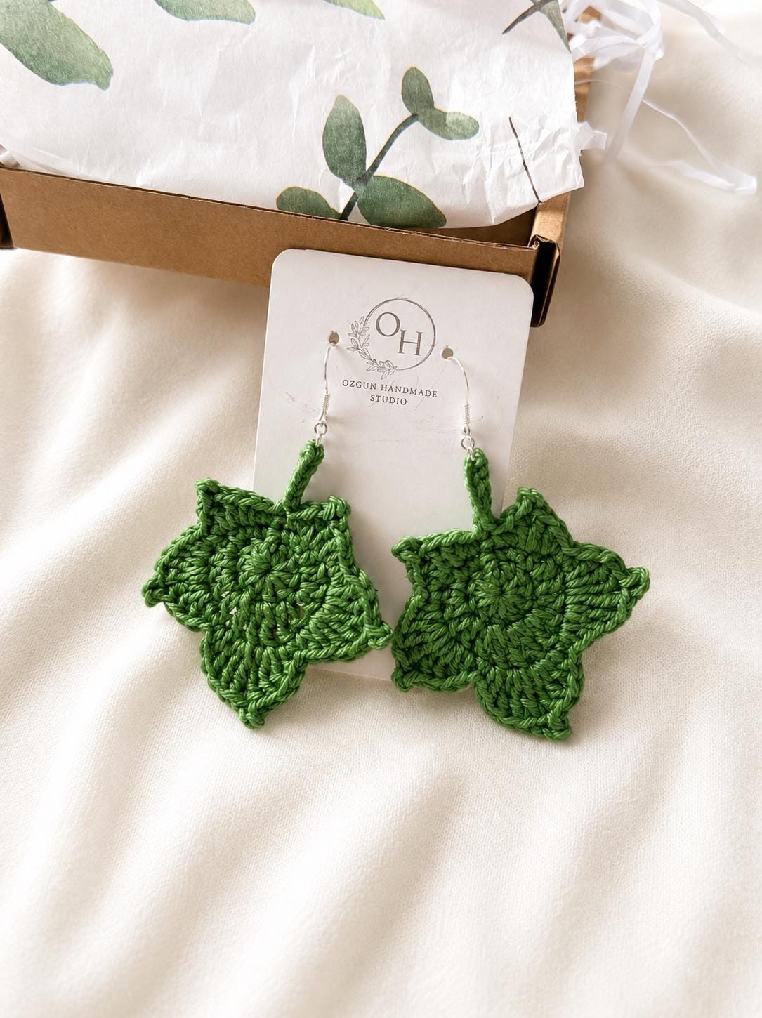 Maple Leaf Crochet Brooch – Handmade Botanical Brooch – Plant Lover Gift __etsy:8081033078