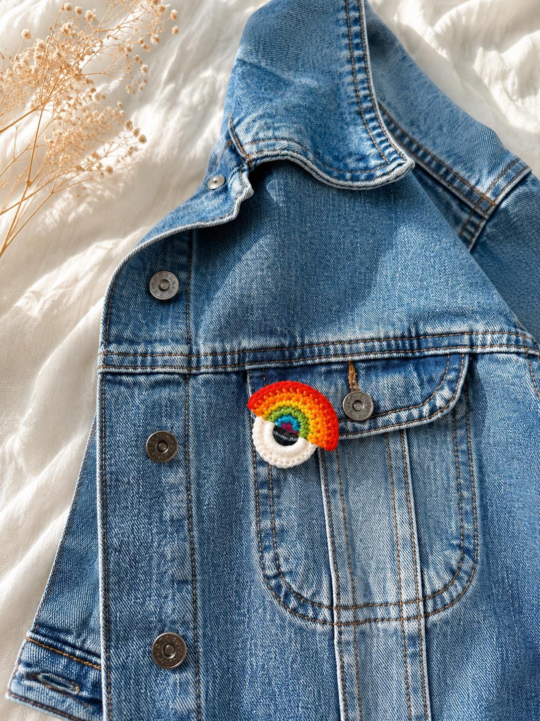 Crochet Rainbow Glasses Holder Brooch, Pride Accessory, Cotton Yarn Pin __etsy:8110792585