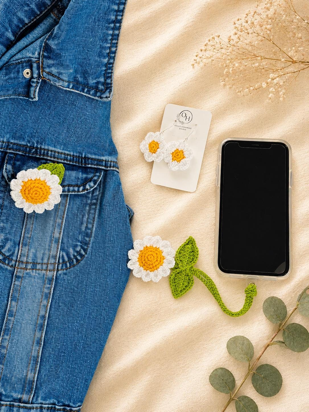 Crochet Daisy Brooch, Cottagecore Floral Pin, Cotton Yarn Botanical Accessory, UK Made Flower Jewellery __etsy:8125922521
