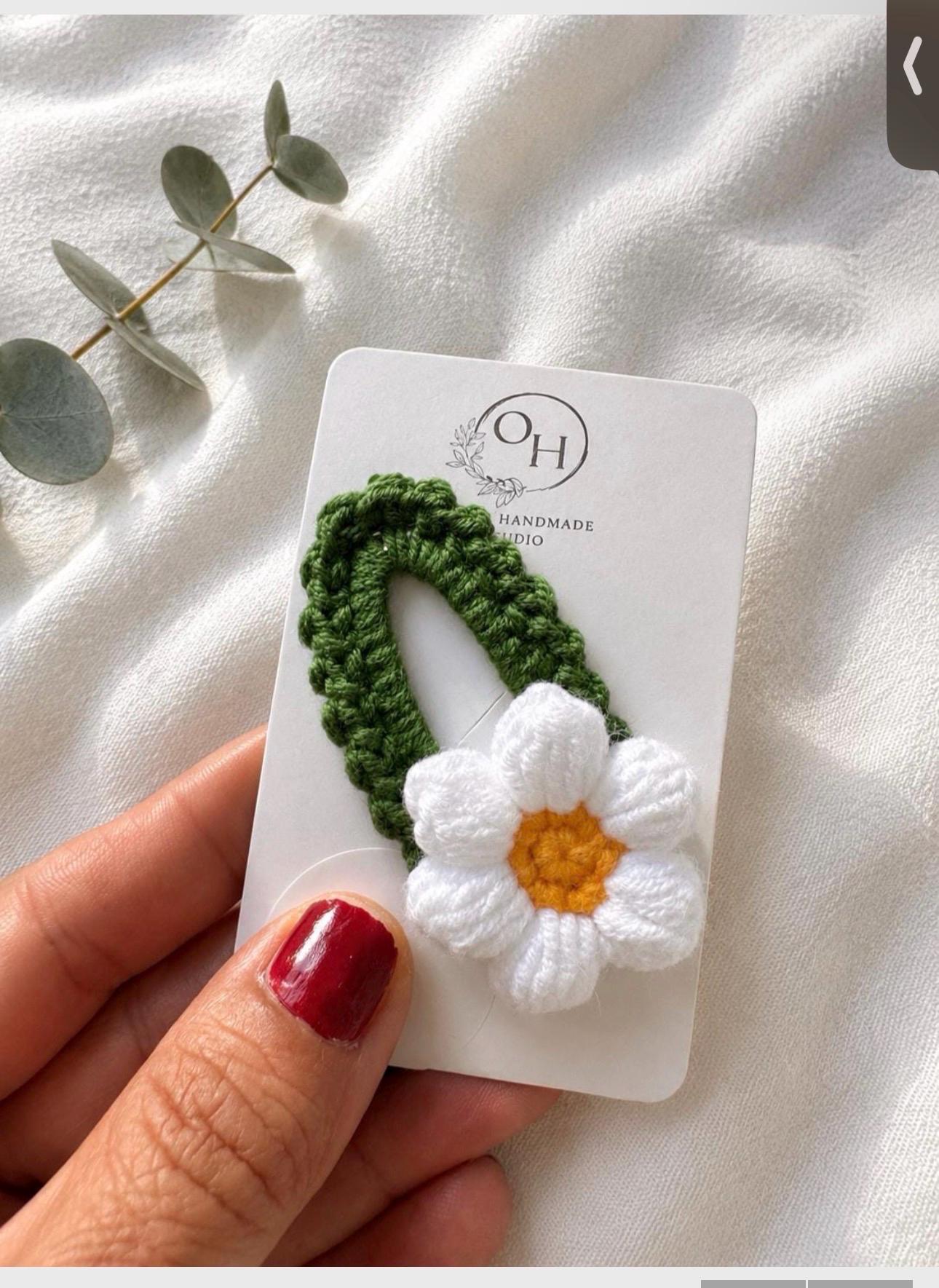 Crochet Sunflower or Daisy Hair Clip __etsy:8128654756