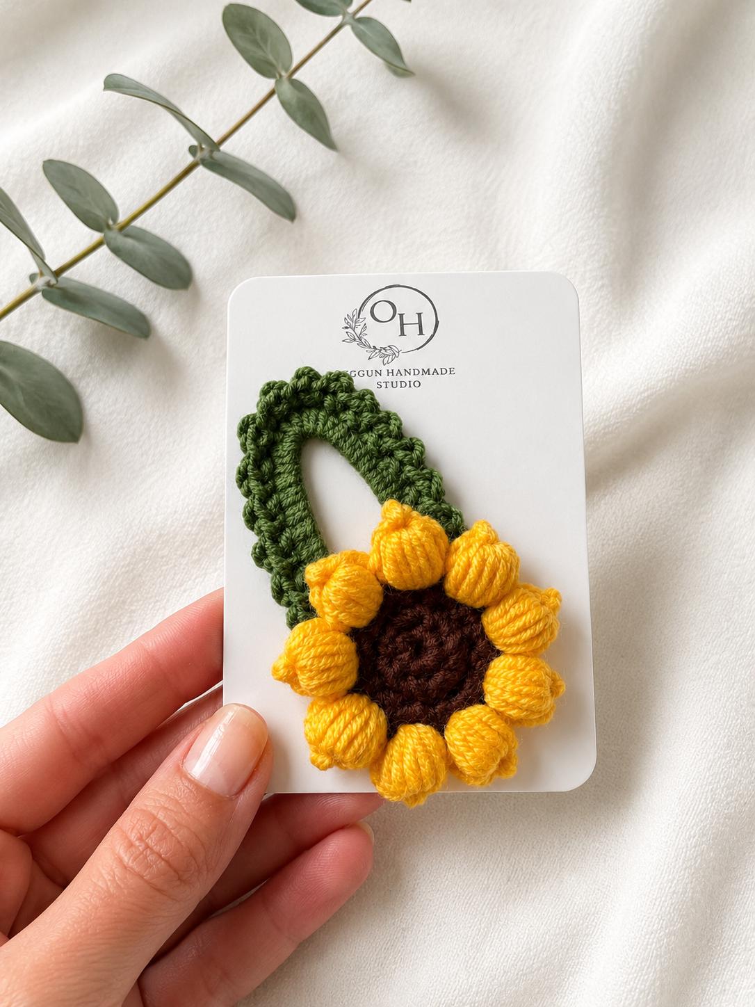 Crochet Sunflower or Daisy Hair Clip __etsy:8128655294