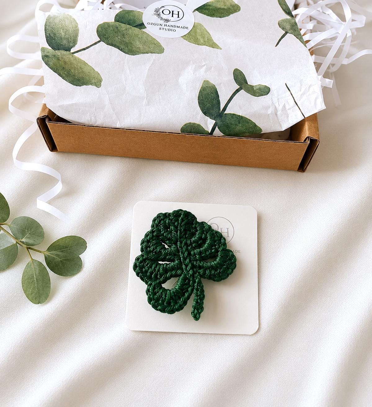 Crochet Monstera Leaf Brooch – Handmade Botanical Pin – Plant Lover Gift __etsy:8128778145