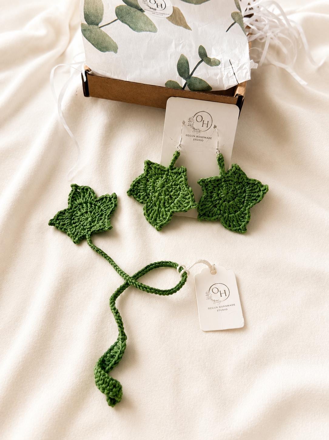 Maple Leaf Crochet Brooch – Handmade Botanical Brooch – Plant Lover Gift __etsy:8128950355