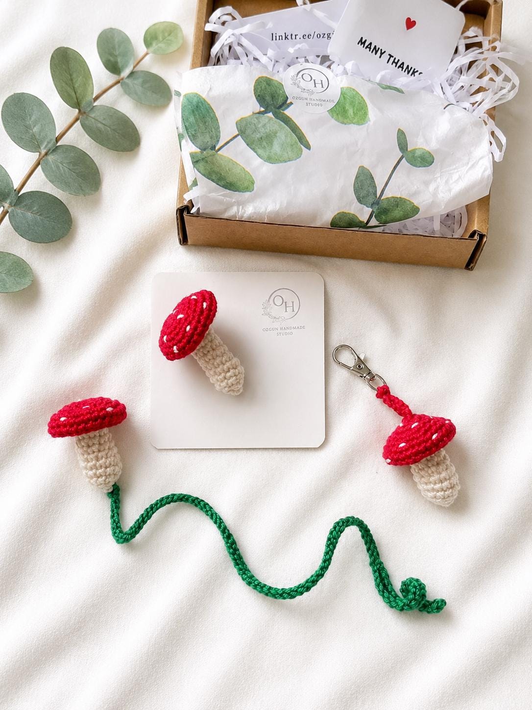 Crochet Mushroom Brooch, Toadstool Pin, Amanita Muscaria Brooch, Cottagecore Woodland Gift, Handmade Crochet Mushroom Accessory __etsy:8134106675