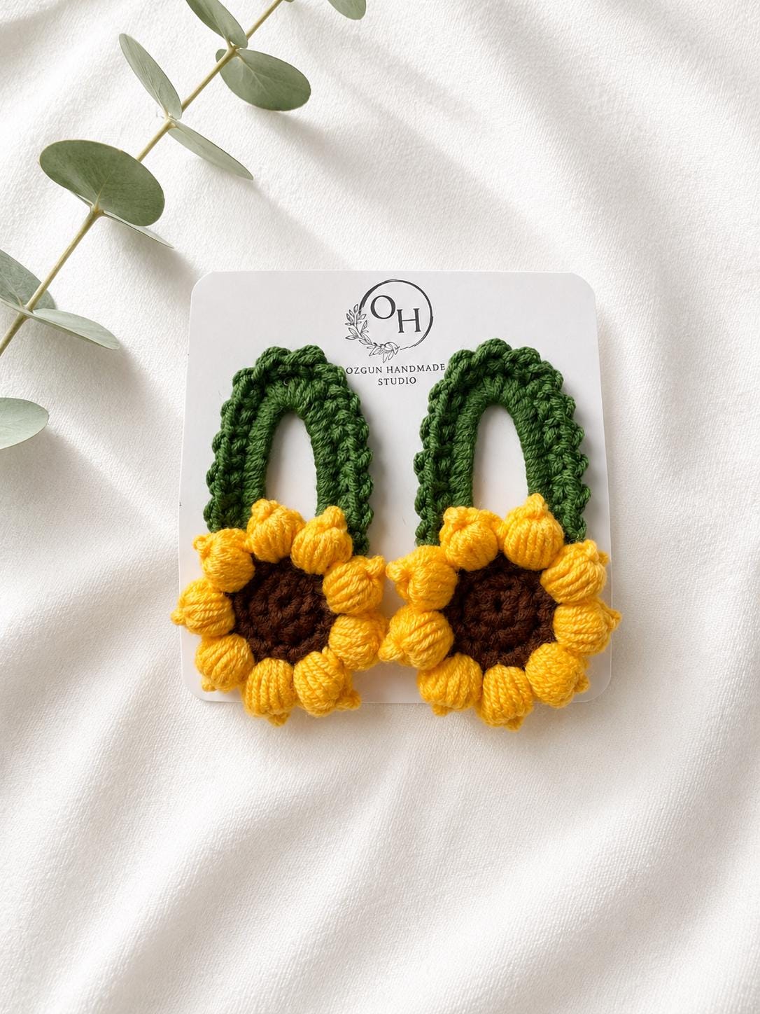 Crochet Sunflower or Daisy Hair Clip __etsy:8176568547